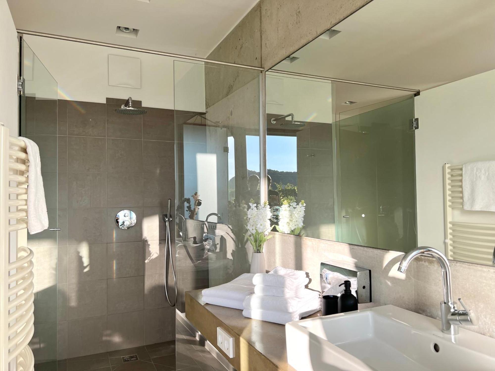 An Der Lage - Exklusives Apartment Mit Toskana Flair Obegg المظهر الخارجي الصورة